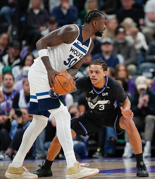 明日NBA赛事前瞻：勇士凯尔特人巅峰对决引关注