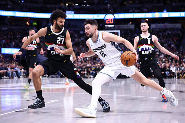 明日NBA赛事前瞻：勇士凯尔特人巅峰对决引关注