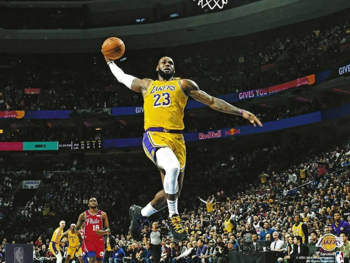 勒布朗41岁创历史纪录 杜兰特库里伦纳德同年龄