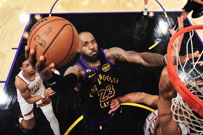 湖人逆袭西部前四 詹姆斯单挑季后赛模式