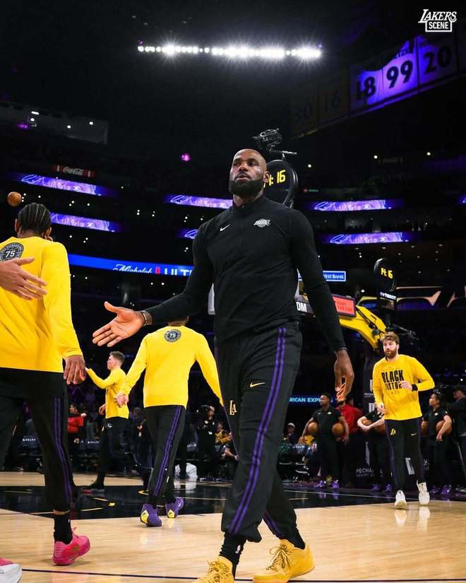 湖人逆袭西部前四 詹姆斯单挑季后赛模式