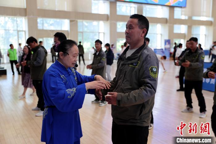 青海多巴基地举办科学健身指导活动 助力高海拔